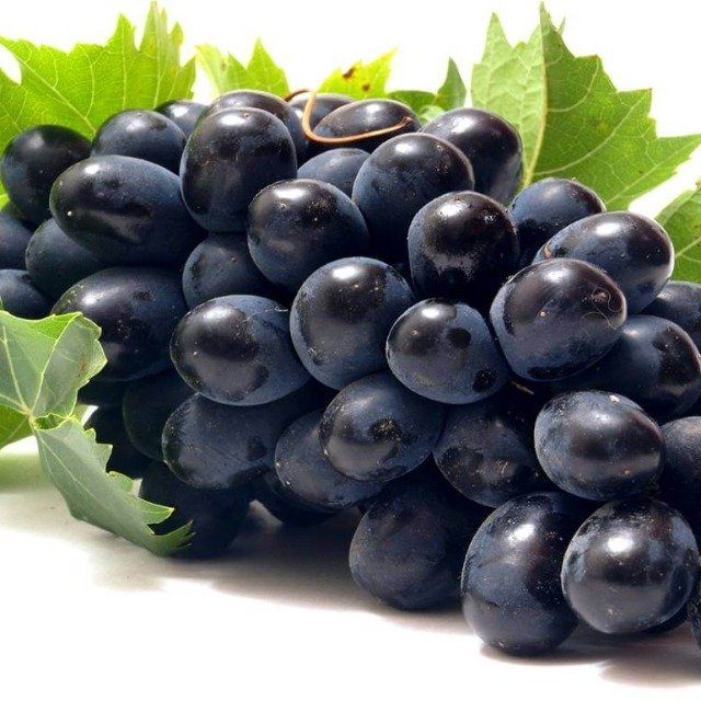  Black Grapes 1kg